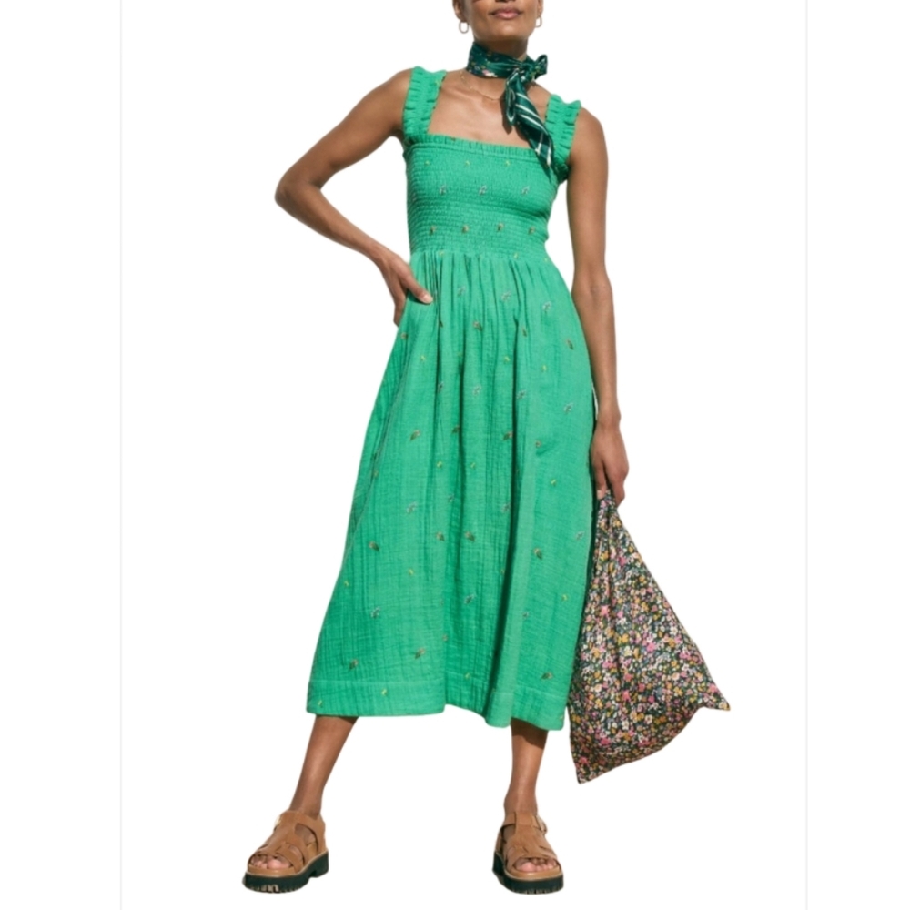 WYSE London Bliss Dress Size 4 Green Fairy Embroidered Floral Whimsigoth New